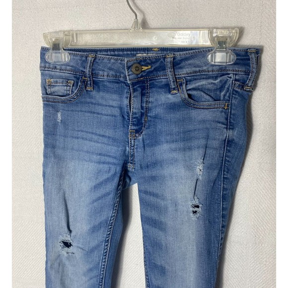 Hollister Jeans Womens Distressed Low Rise Medium Wash Denim Blue Size 24x33 - Picture 7 of 12